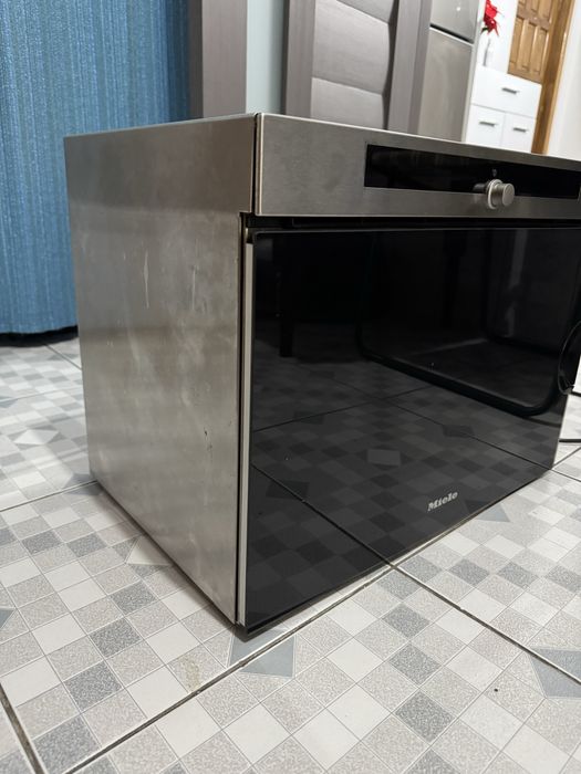 Cuptor electric  abur Miele