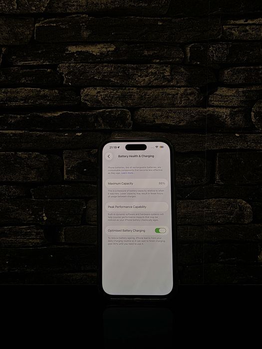 iPhone 14 pro 88% baterie