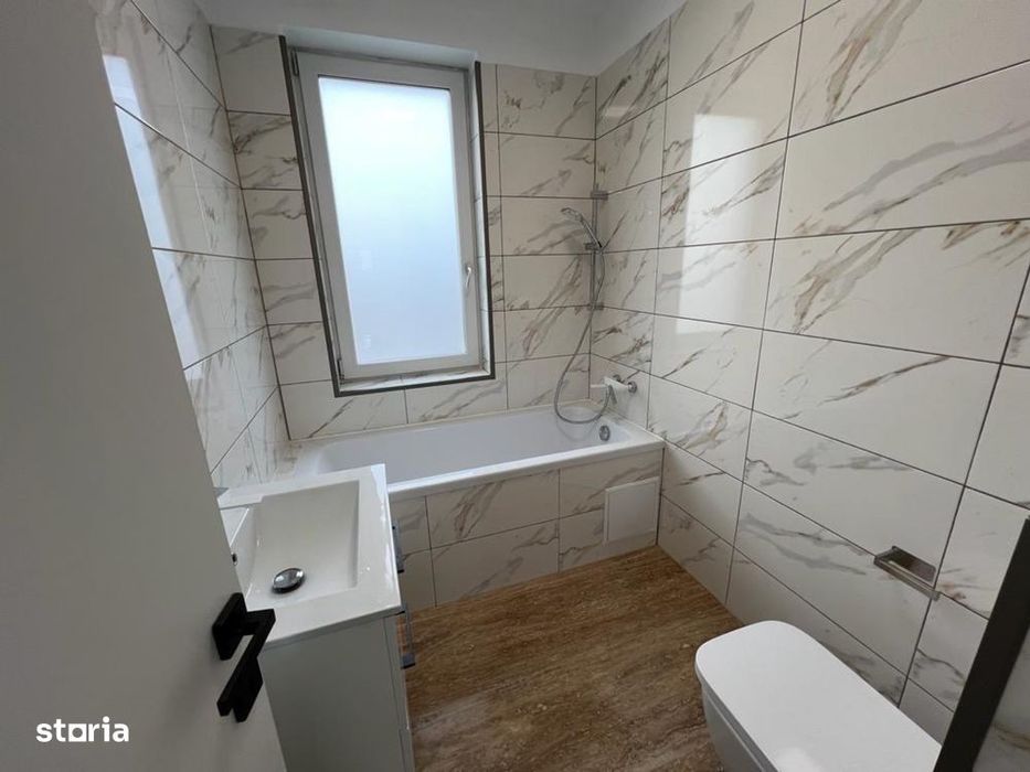 Apartament 3 camere tip Penthouse 105 mp. - Vedere la mare
