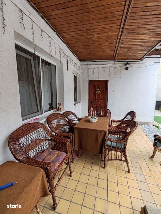 Oaza urbana in Centrul Vechi: casa 160 mp, teren 320 mp, garaj