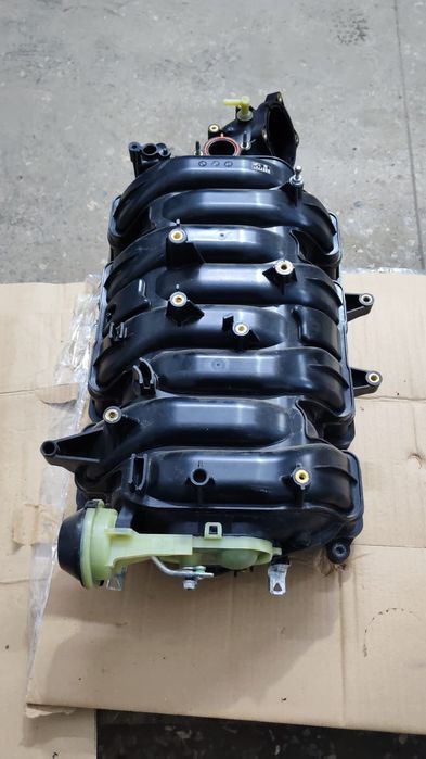 Впускной коллектор