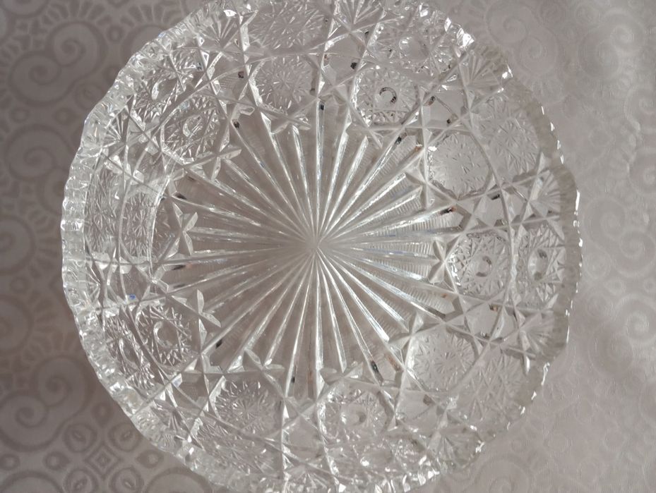 Хрустальная фруктовница