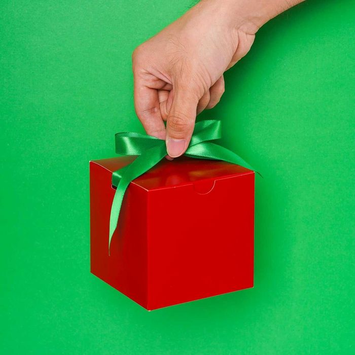 Подаръчна кутия за рожден ден за детска градина Цена за 5бр 10х10х10см