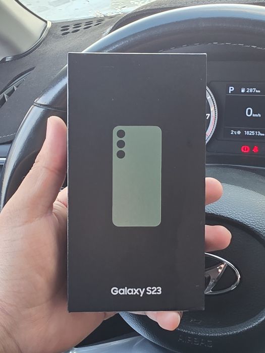 Продам Samsung s23 128