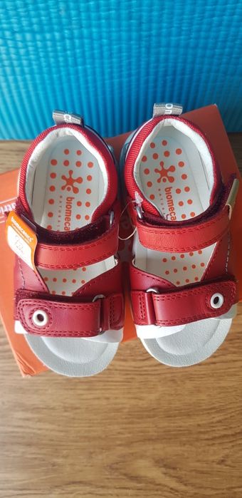 Нови сандалки Biomechanics