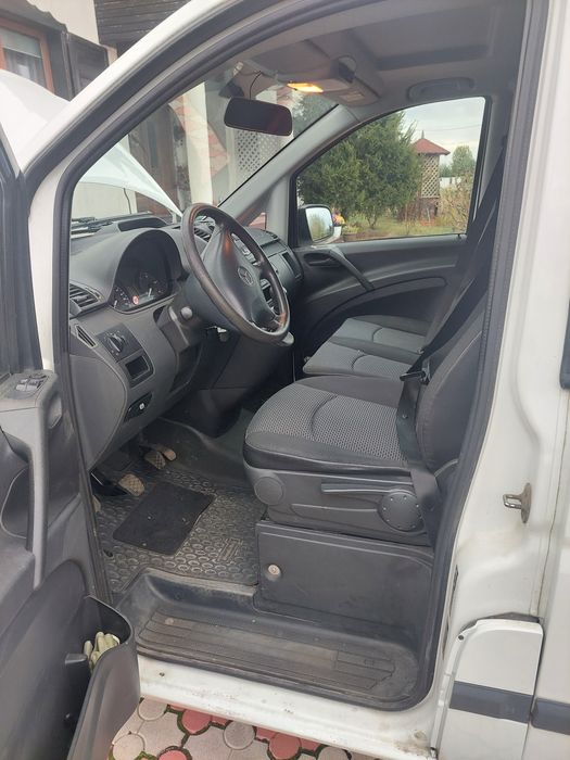 Vand Mercedes Vito autoutilitara  3 locuri