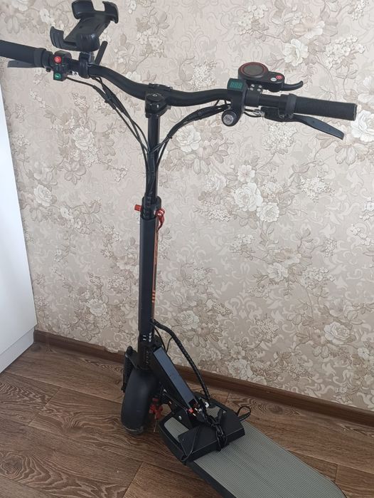Продам электро самакат.