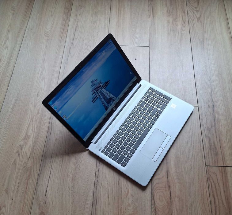 15.6' HP 250 G7 Intel Core i5-1035G1/8GB DDR4/256GB SSD/Бат. 5ч.