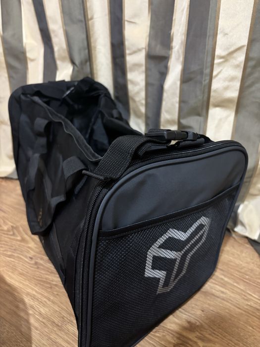 Vand Geantă GymBeam sport Ultimate Duffle Black - STRIX