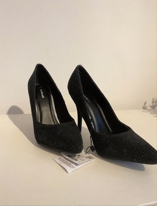Pantofi Stiletto Negri cu sclipici Berska