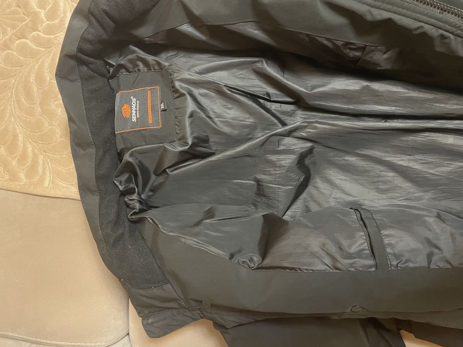 Продам зимнюю куртку