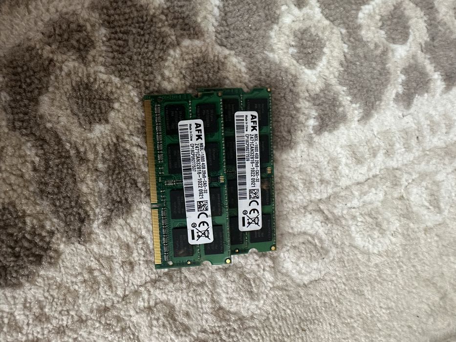 Продам Озу DDR4 8 гб , DDR3 , DDR2