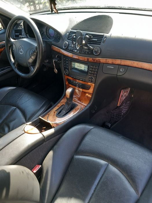 Mercedes E 220 W 211