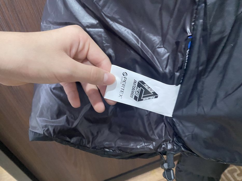 Продам Куртку Palace.