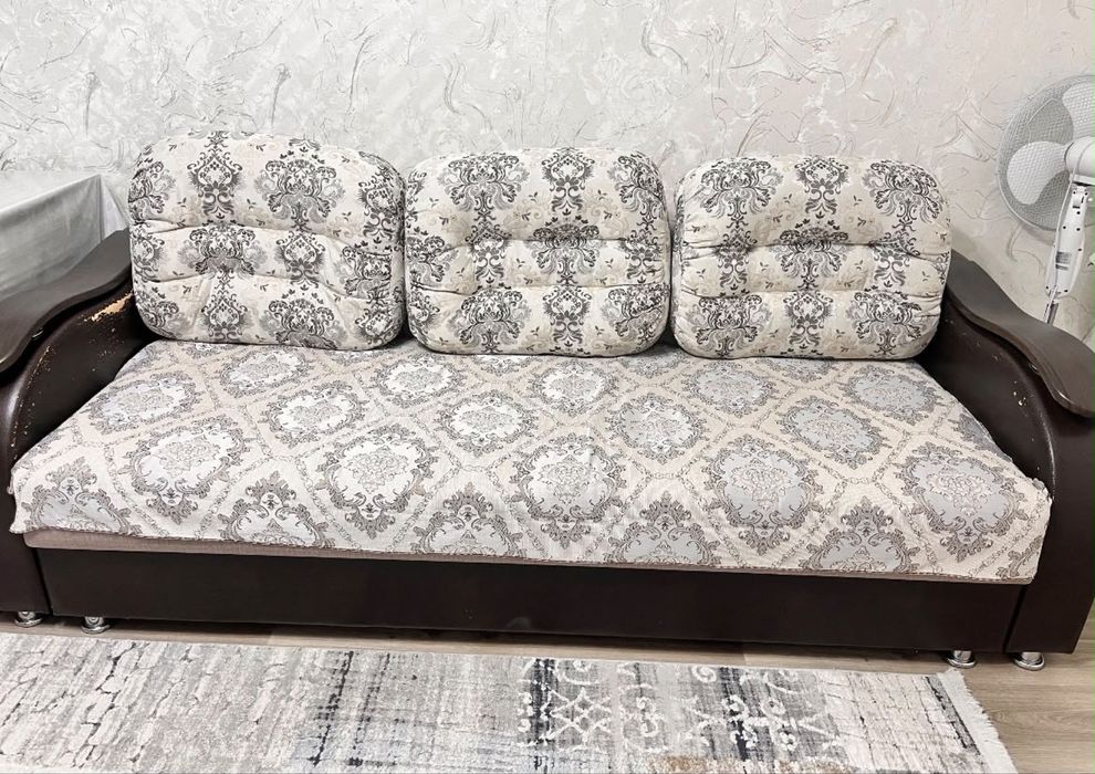 Продам диван район манакбая