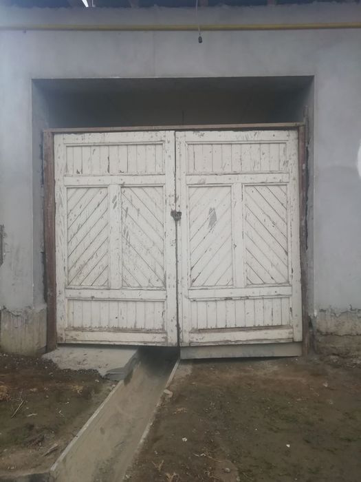 330 boʻyi eni 330 puli 400 min