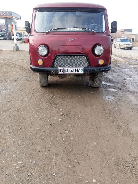 УАЗ бортовой 1990