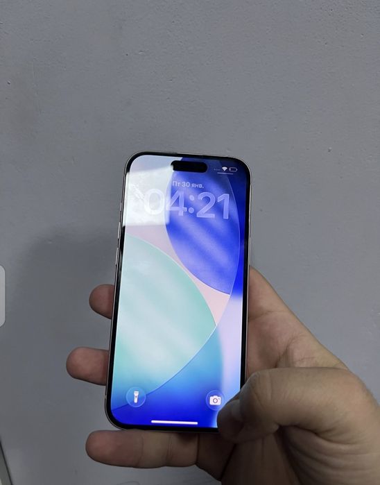 Iphone 15 128gb akb100