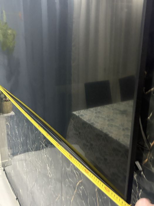 Телевизор Samsung 74 инча