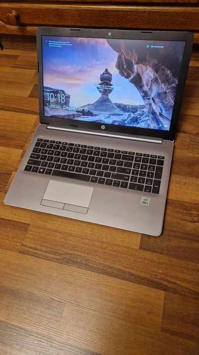 Laptop HP i5 gen 10 cu 16GB Ram Ssd