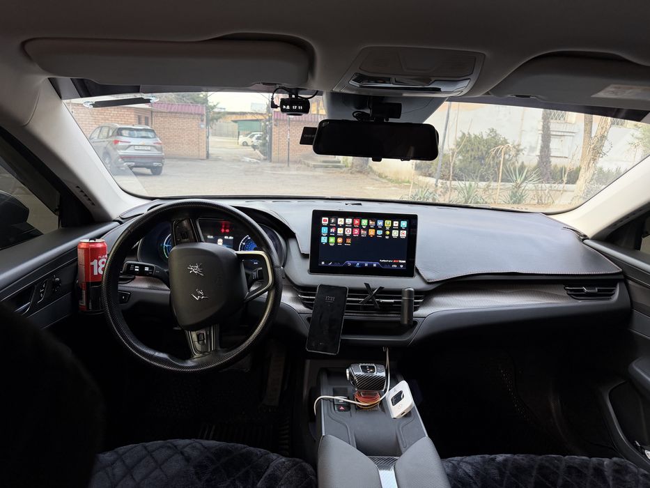 Hongqi E-QM5 431km 2024 yili 49000km yurgan kraska toza