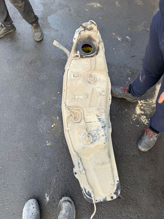 Бензобак Паджеро 4