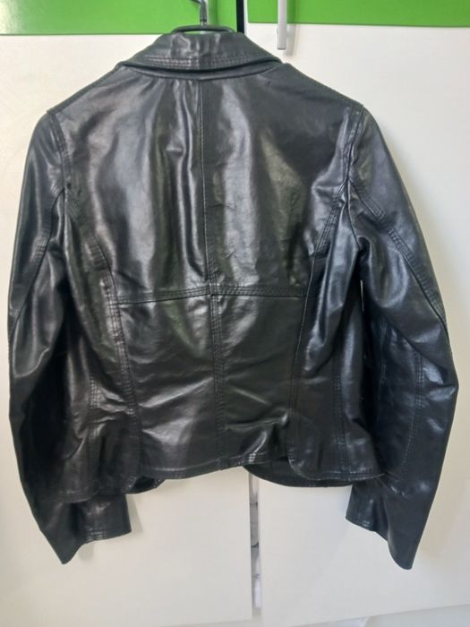 Дамско Кожено сако