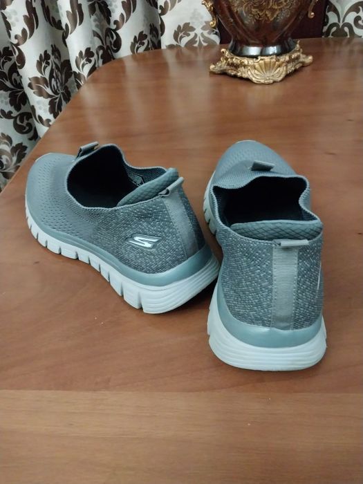 Мужские счекерсы летние 42размер