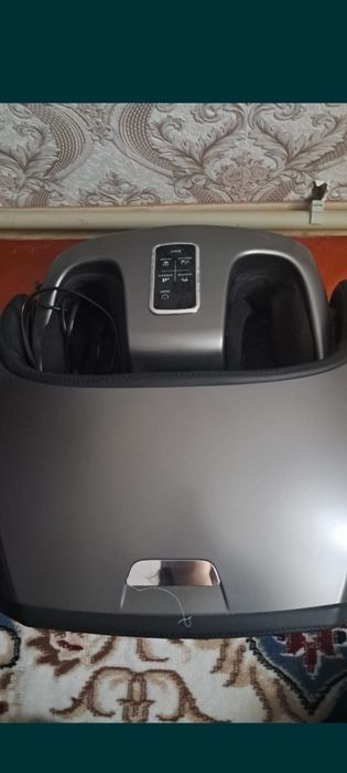 Продаётся массажёр ног и спину новый