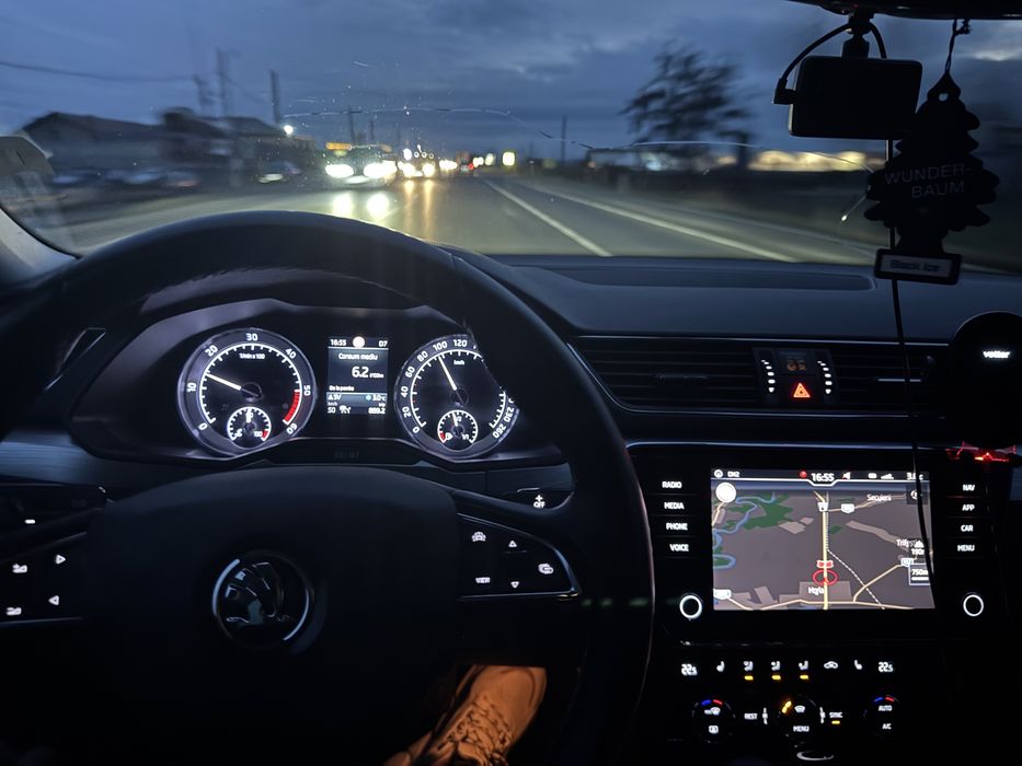 Se vinde skoda superb