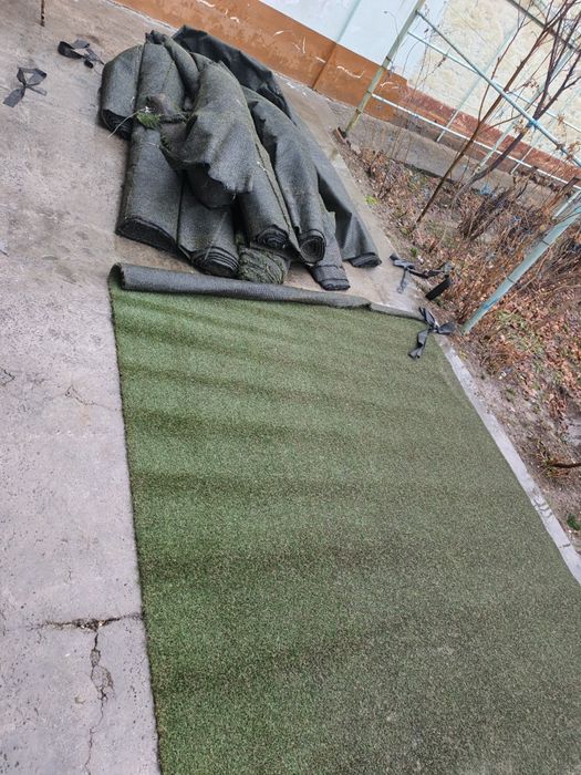 Ishlatilgan suniy gazon sotiladi 1 kv 30 mingdan