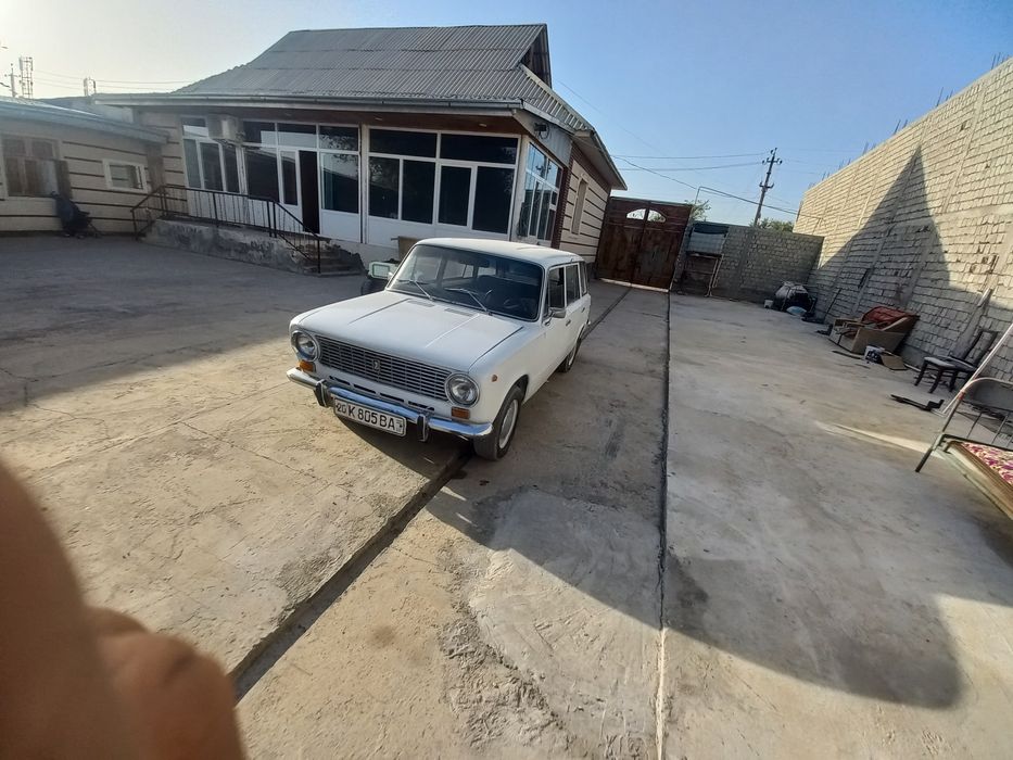 Ваз2102 сотилади