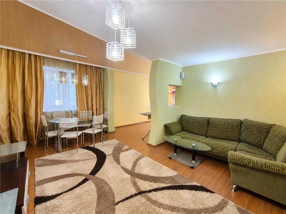 Продам 3 комн квартиру студию, на востоке