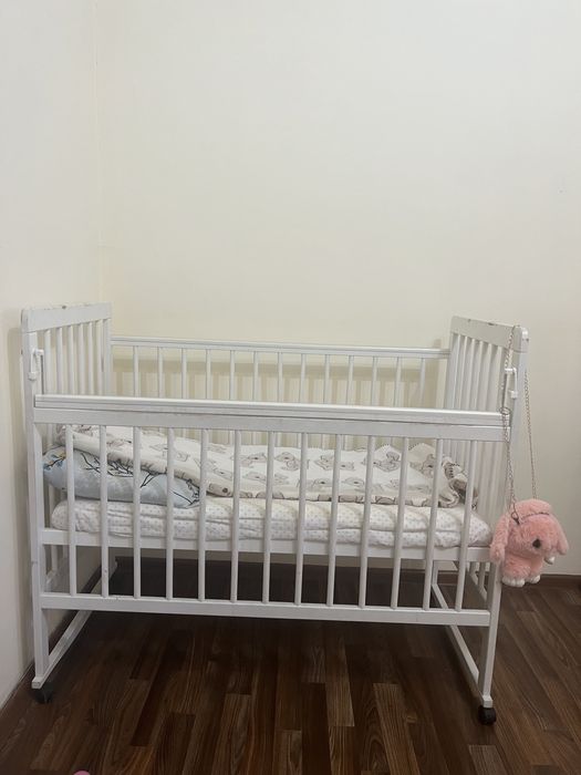 Продам кроватки детские