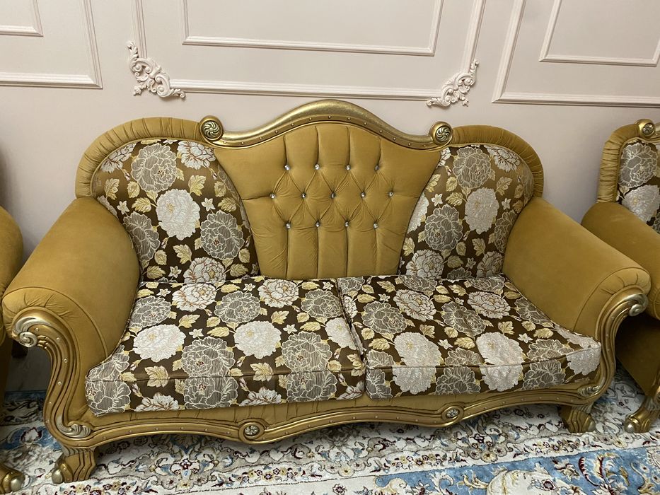 Продается бу диван с 2 креслами