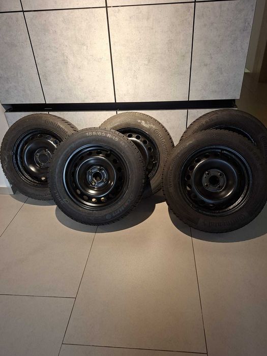 VAND 4 ROTI cu cauciucuri de iarna   +1 ROATA cu cauciuc de vara