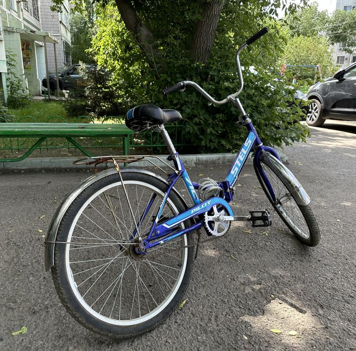 Продается синий городской велосипед Stels