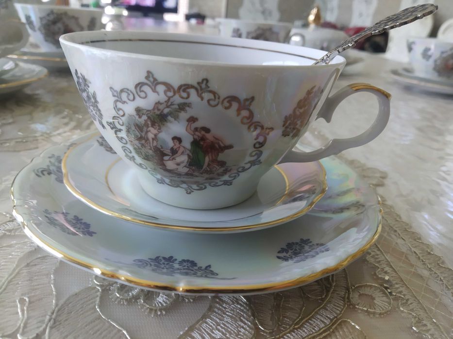 Немецкий чайный сервиз Мадонна