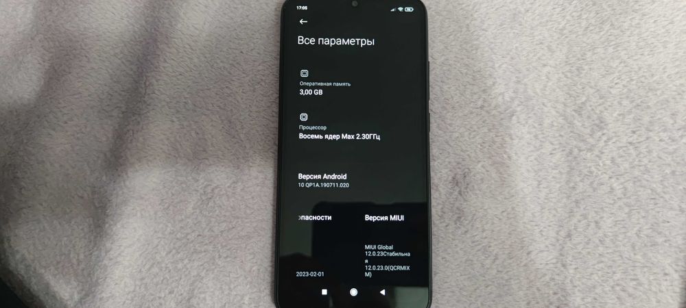 Продам телефон Redmi 9C 3/64