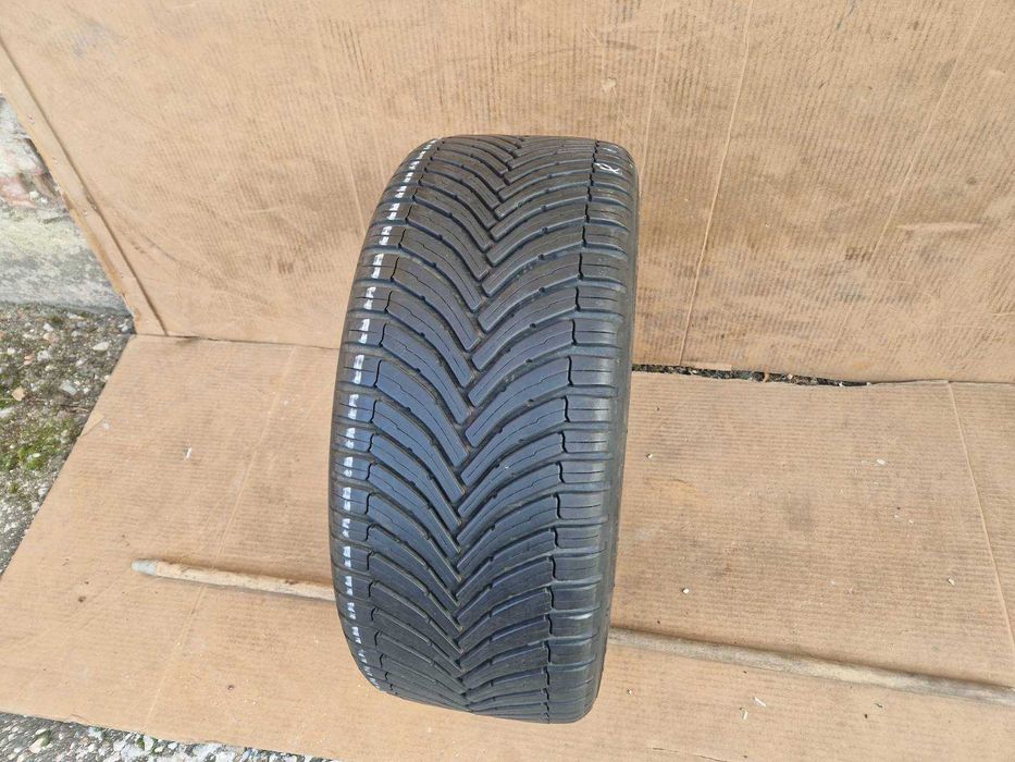 1 Bridgestone R18 225/40 Лятна гума  DOT4623