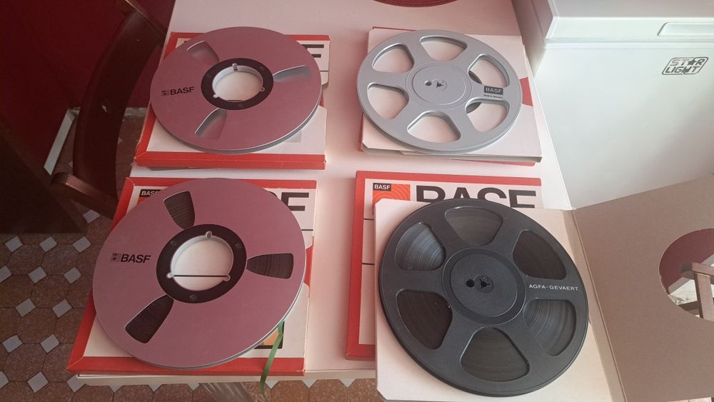 Vând banda, rola magnetofon Ampex 26 originala