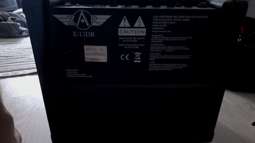 Гитарный уселитель ZaR E15Dr