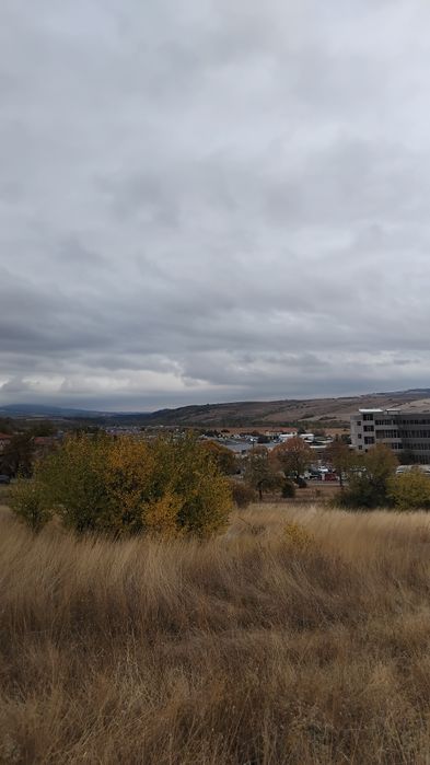 Продава имот в с.Пиперево общ.Дупница