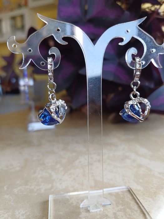 Комплект обеци, колие и гривна