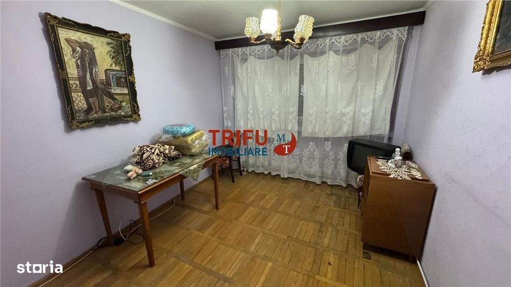 Apartament 4 camere etaj 3, decomandat, zona M-uri — fotografia 1