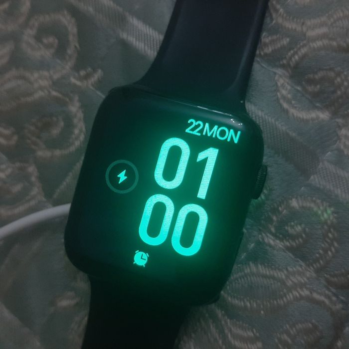 Продам часы smart watch H8
