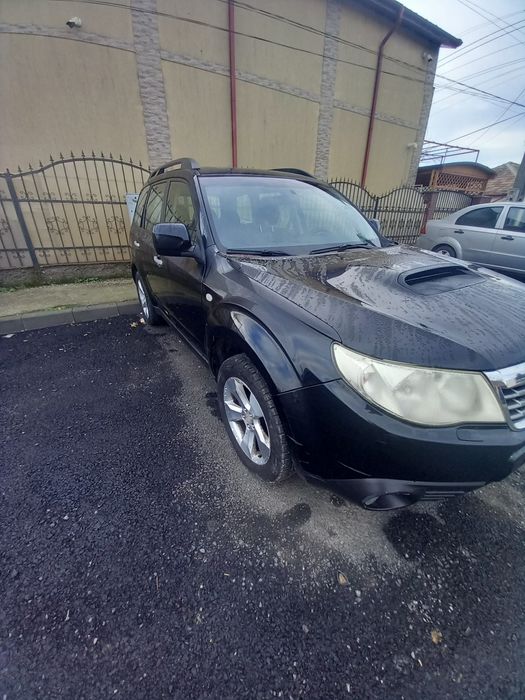 Vând urgent subaru forester 2.0d 2011 full