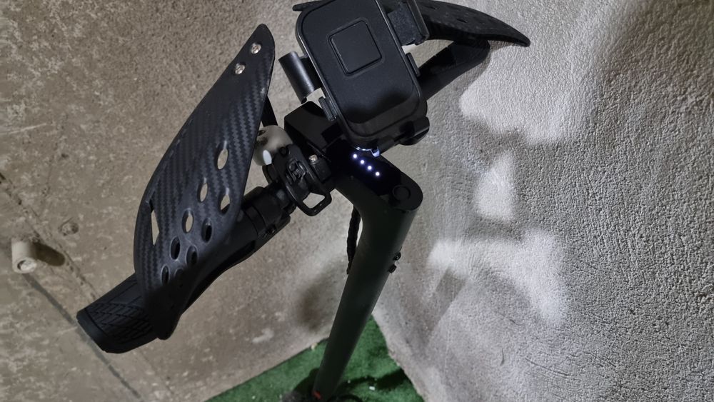 Продаю самокат Xiaomi