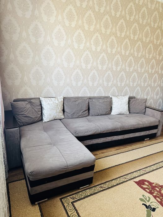 Продам диван в хорошем состояни