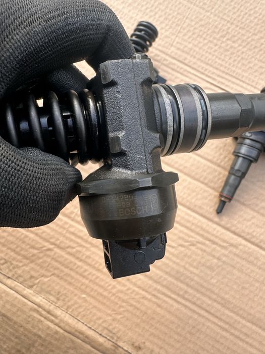 Injectoare 2.0 TDI BMM / BMP cod 038130073BQ